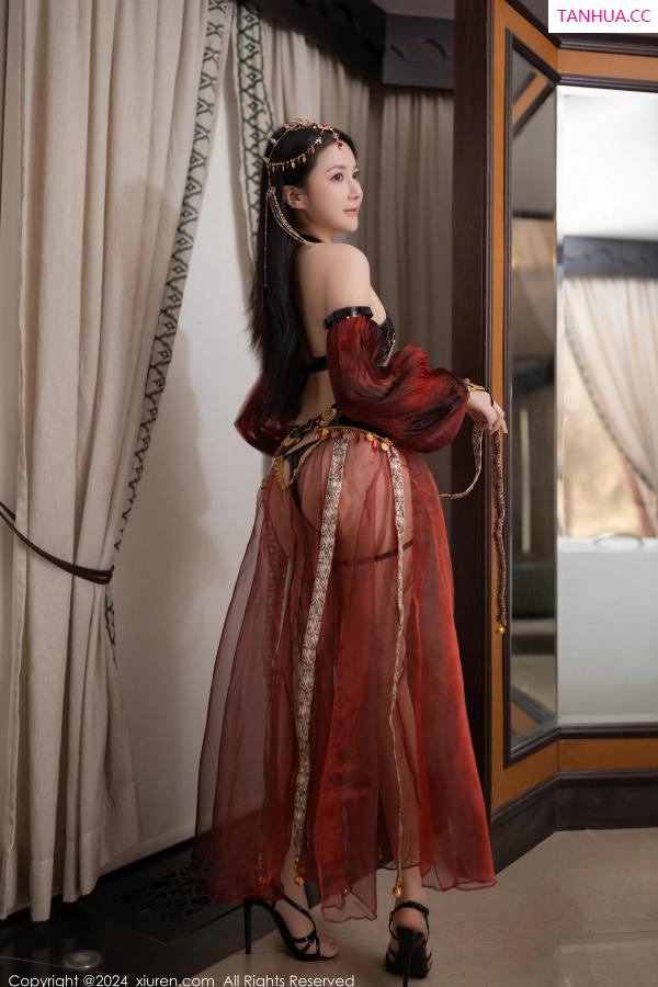 鱼子酱fish  [XiuRen]高清写真图 2024.06.28 No.8778 鱼子酱Fish 舞娘装扮第6张图片